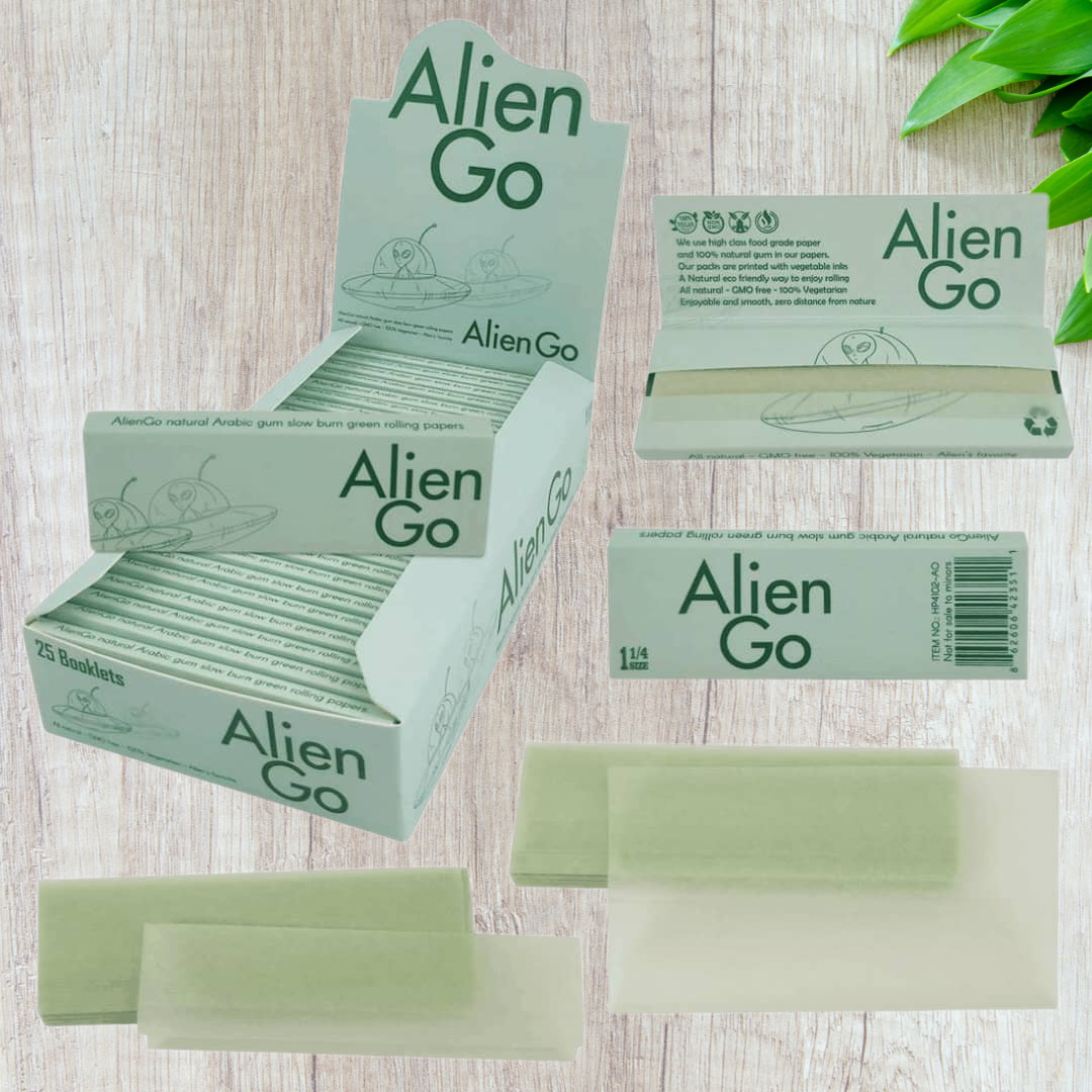 Alien Go Green Colored Rolling Paper - 1 1/4 Size