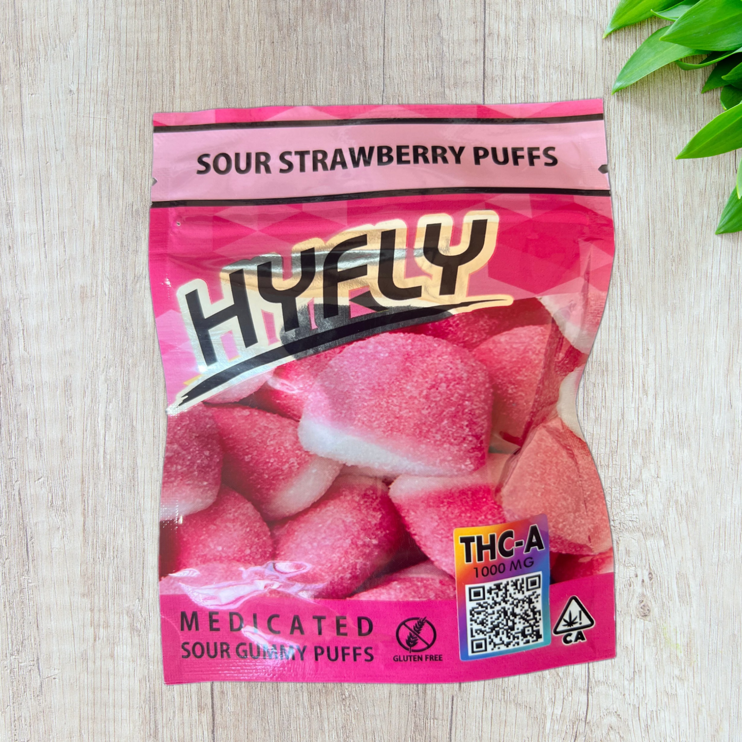 Hyfly Medicated Sour Strawberry Gummy Puffs Gummies - 1000mg THCA