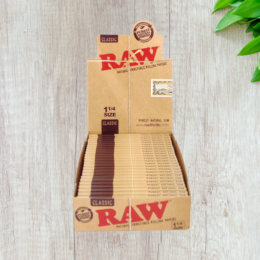 RAW Classic 1 1/4 Size Brown Rolling Papers