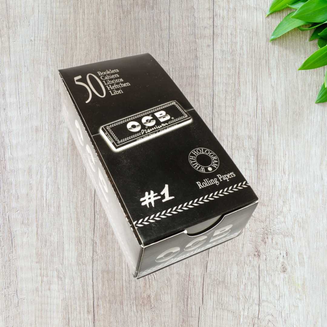 OCB Premium Rolling Paper Regular Size