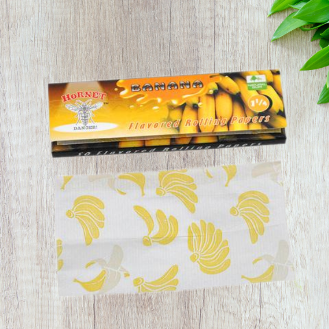 Hornet Flavored Rolling Paper 1 1/4 Size - Booklet (50 Leaves)