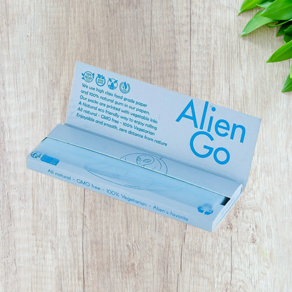 Alien Go Blue Rolling Papers 1 1/4 Size