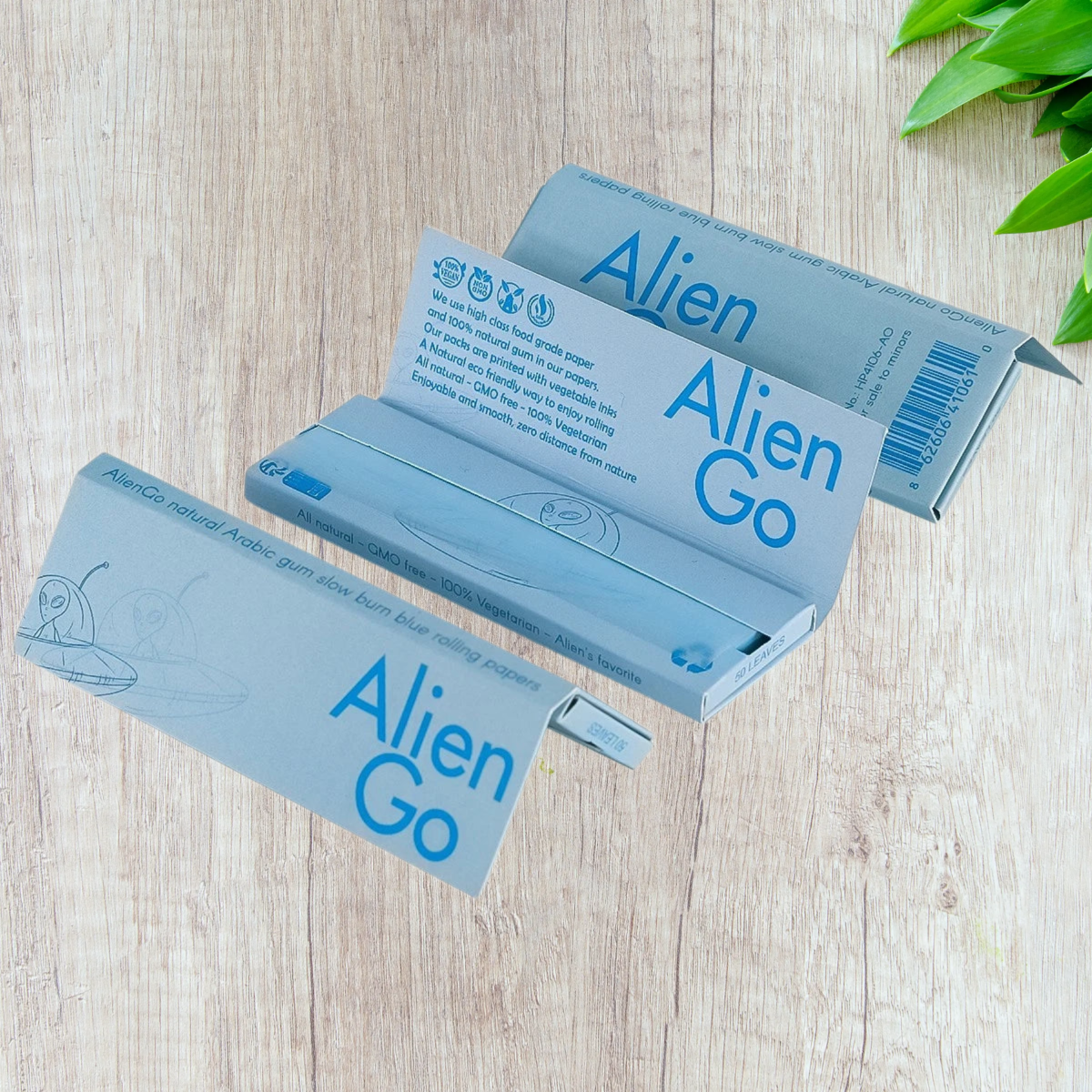 Alien Go Blue Rolling Papers 1 1/4 Size