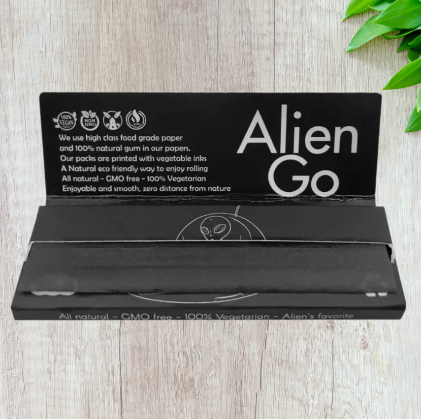 Alien GO Black Rolling Papers 1 1/4 Size