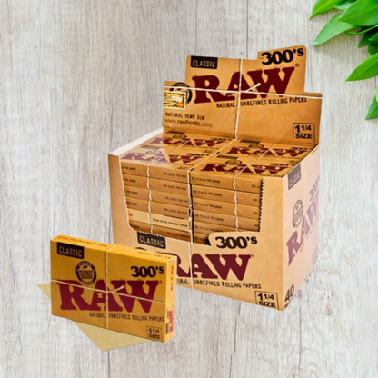 RAW 300's Classic Brown Rolling Papers 1 1/4 Size